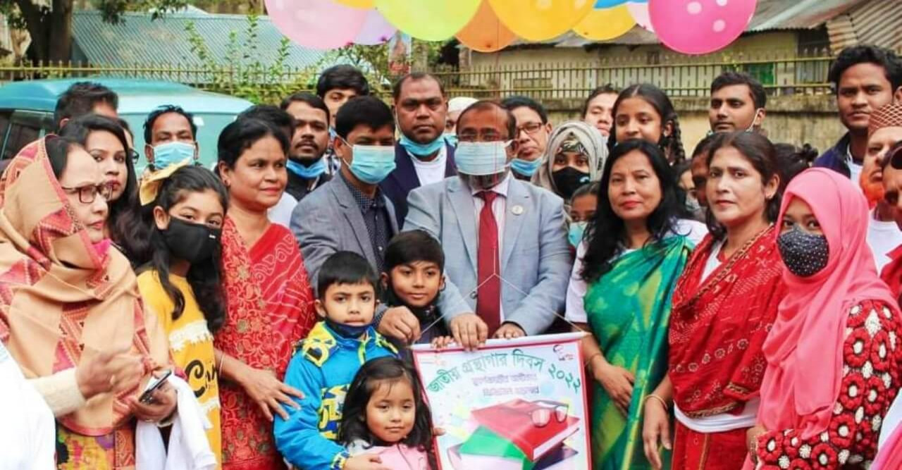 দিনাজপুরে জাতীয় গ্রন্থাগার দিবসের উদ্বোধন