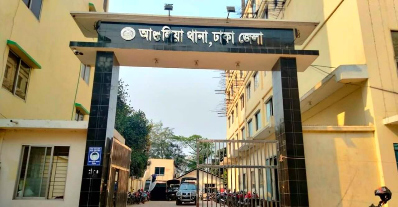 ভিডিও'র ভয় দেখিয়ে স্কুল শিক্ষার্থীকে ধর্ষণ