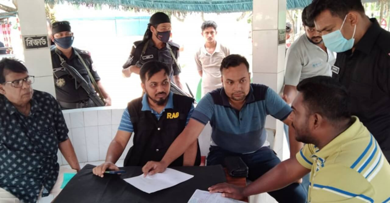 নিরিবিলি পার্কে র‍্যাবের অভিযান: অবৈধ বন্যপ্রাণী উদ্ধার