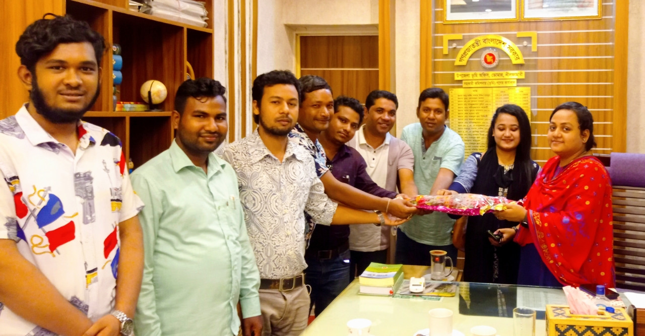 ডোমারের নবাগত ভূমি কর্মকর্তার সাথে ‘বাংলাদেশ প্রেসক্লাব’ এর সৌজন্য সাক্ষাৎ