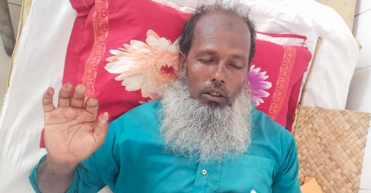 মসজিদ কমিটির দুর্নীতি প্রতিবাদ করায় অতর্কিত হামলা!
