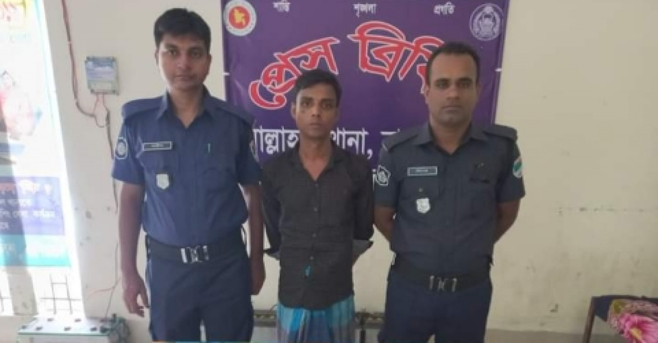 পুলিশের অভিযানে মাদক সহ আসামী গ্রেফতার