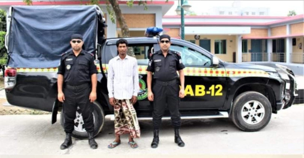সিরাজগঞ্জে তাড়াশে ১০লক্ষ টাকা মূল্যের হেরোইনসহ আটক ১